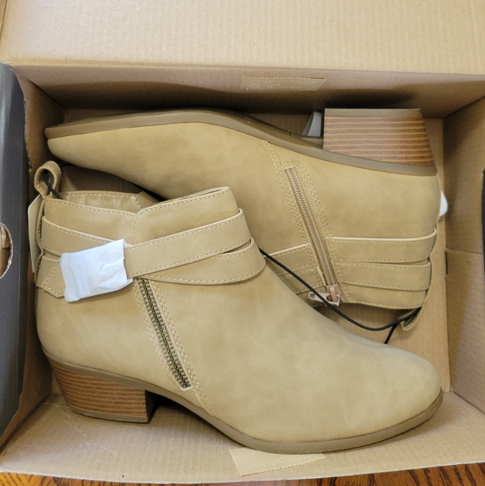 A.N.A. Lotus Block Heel Booties